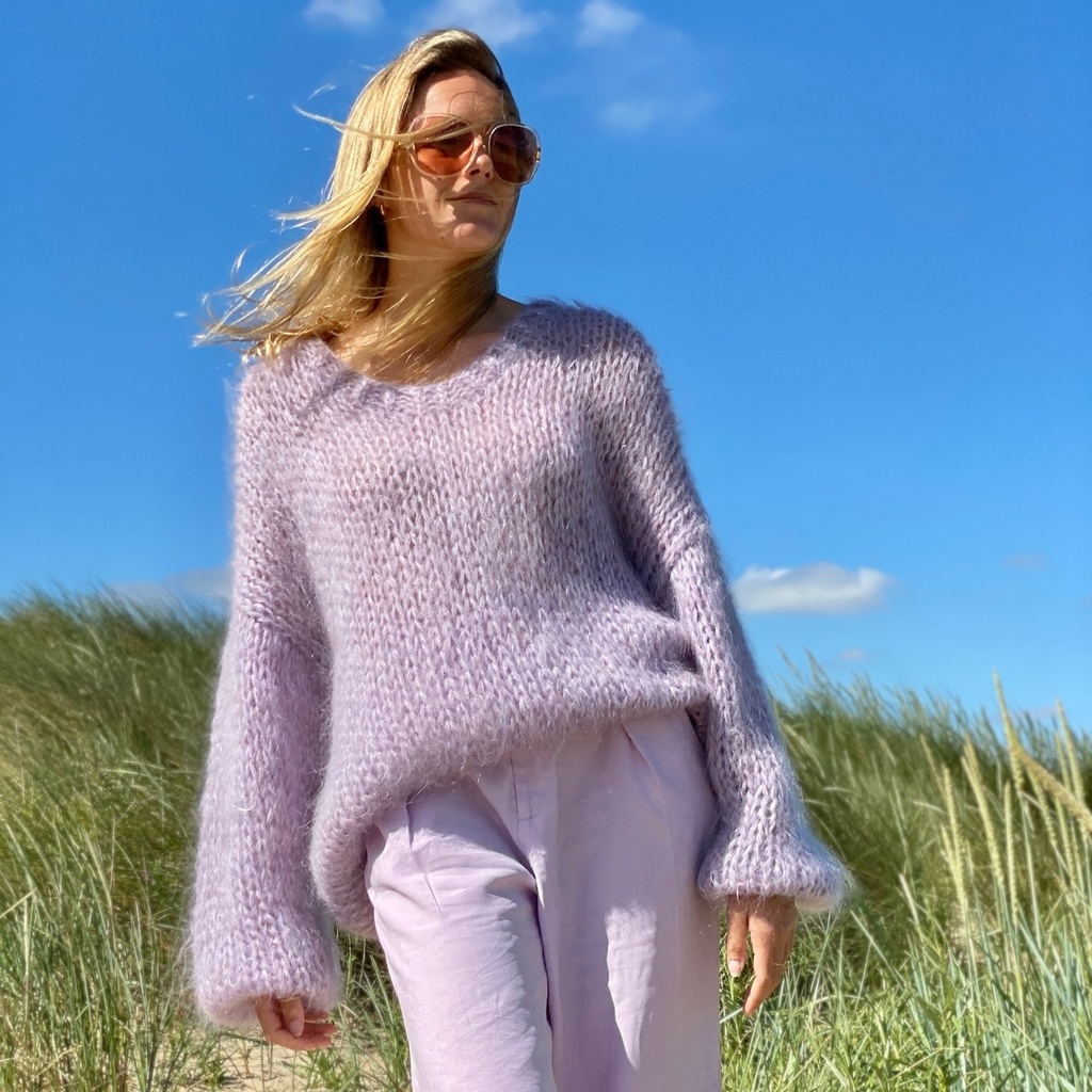 Juliette Sweater - Lila w silver yarn